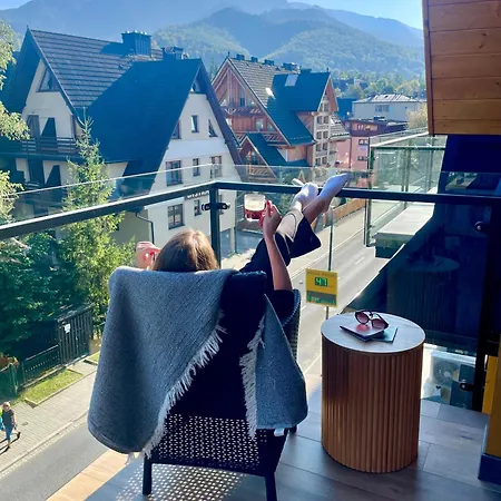 Apartmanhotel Apart-center Zlota 4*