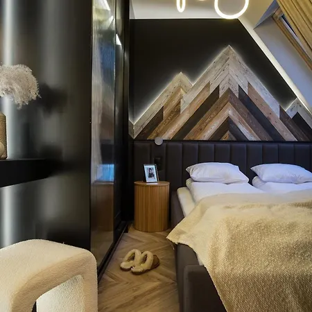 Apartmanhotel Apart-center Zlota 4*