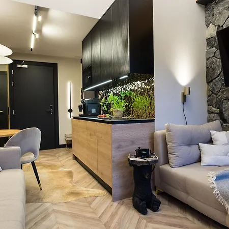 Apartmanhotel Apart-center Zlota 4*